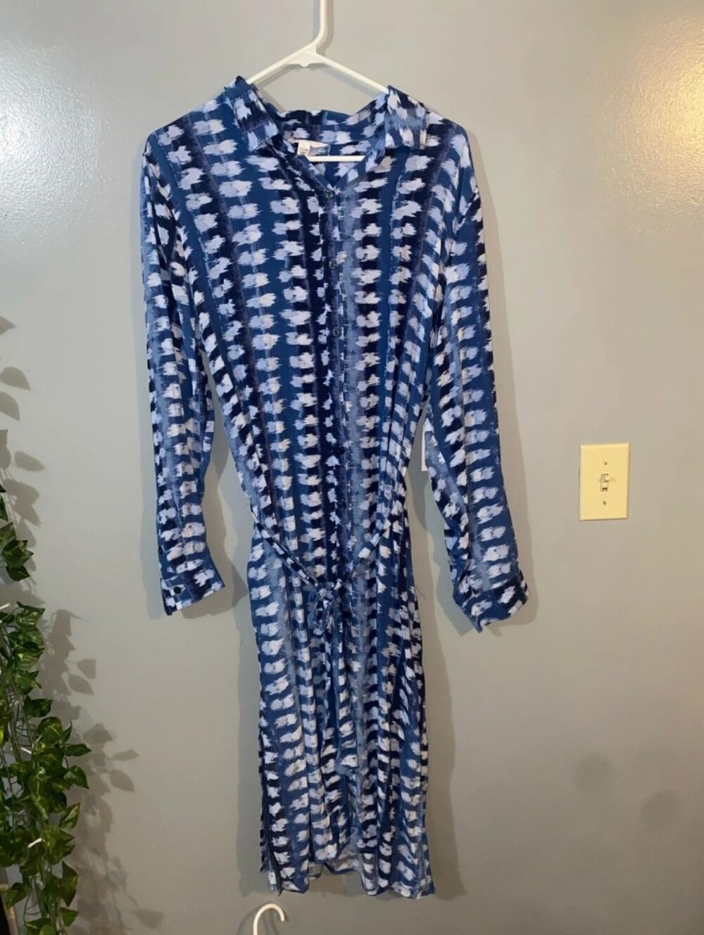 Time and Tru Blue and White Tie-Dye Button Shirt Dress